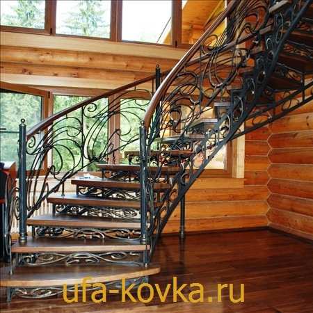 Фотографии металлических лестниц