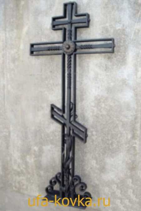 Фотографии кованых крестов